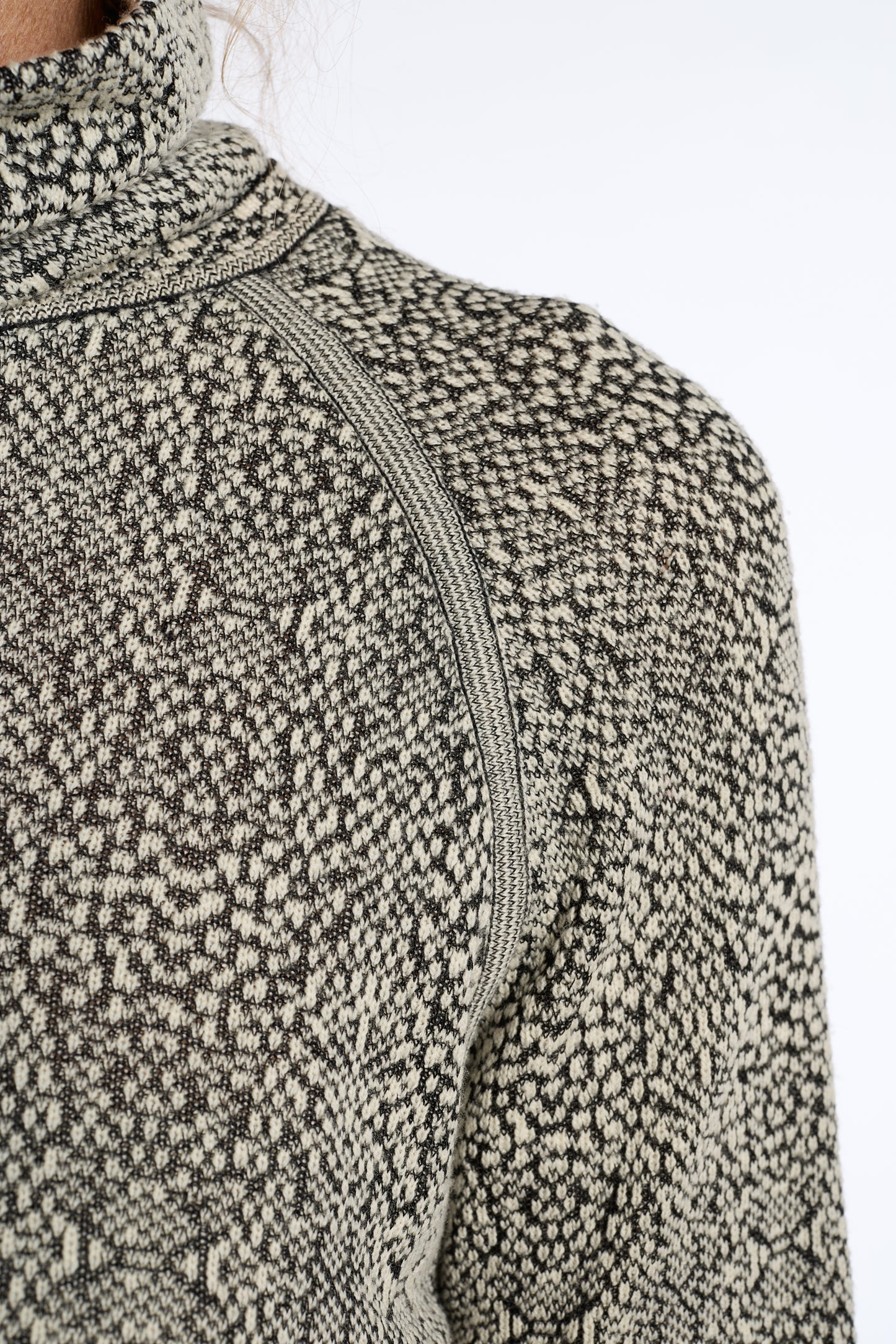 Emanuel Ungaro 1980s-1990s Wool Blend Turtleneck Sweater