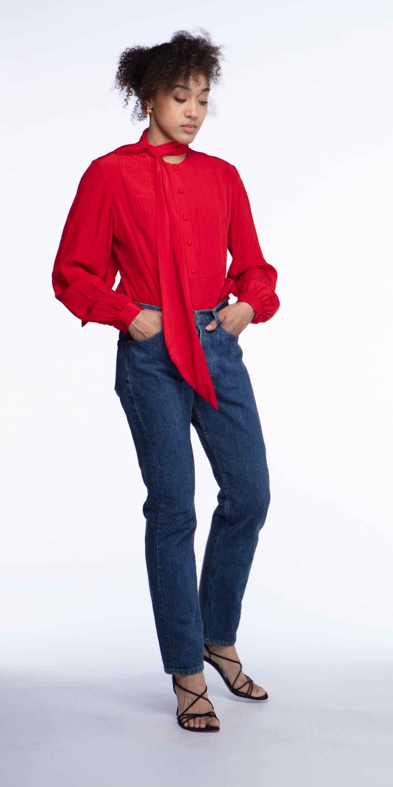 Levi's vintage 501 (dark wash)
