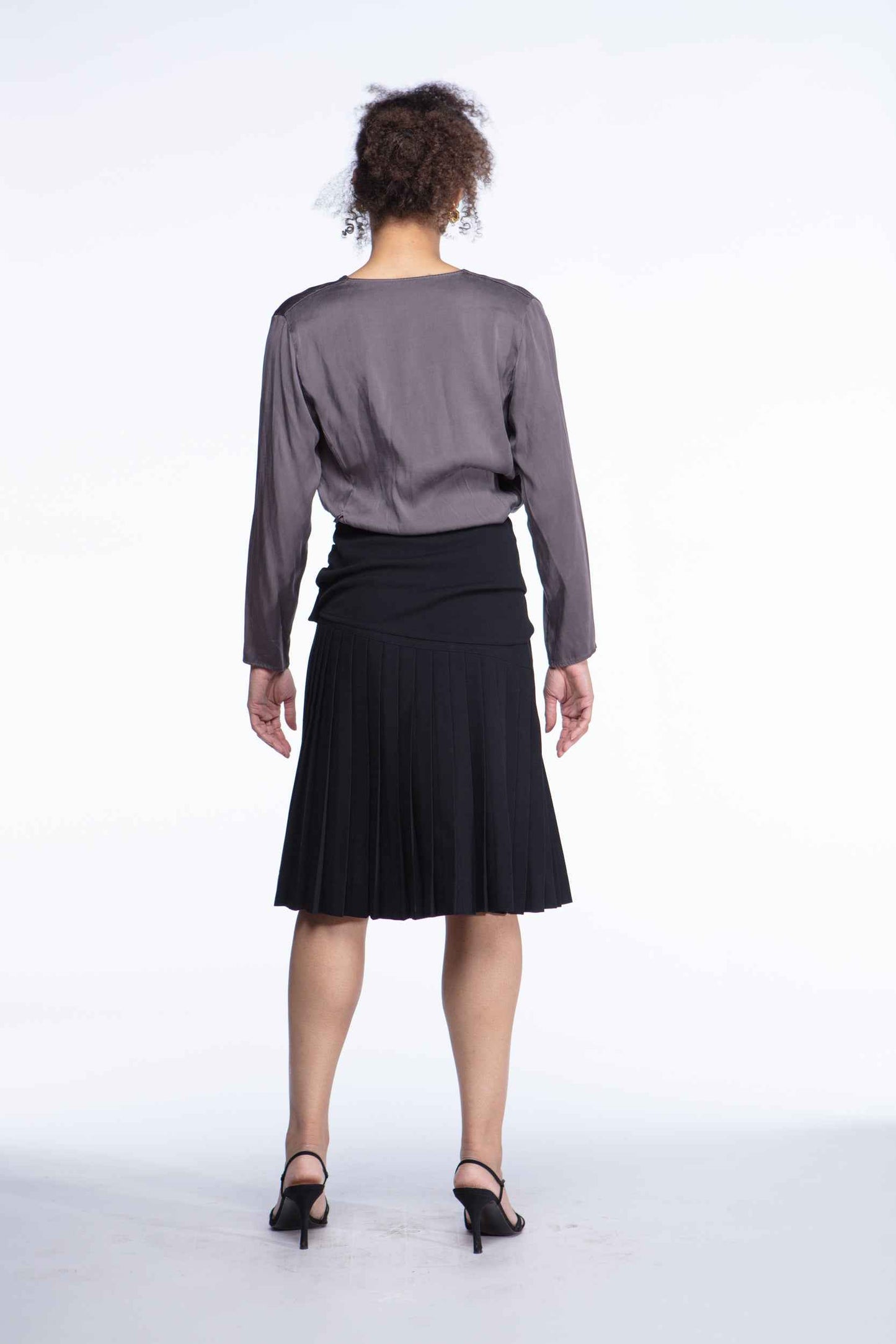 Escada black wool pleated skirt