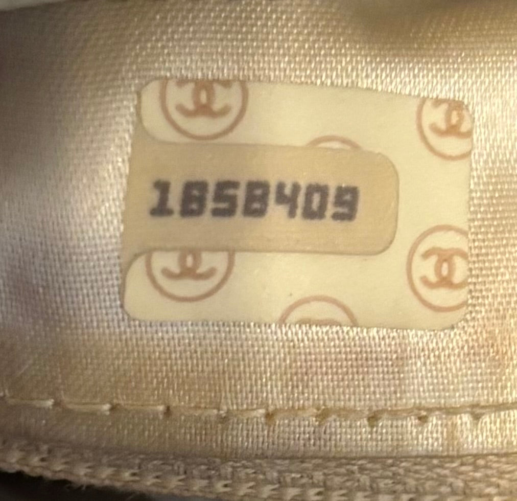 Chanel 1989-1991 Cream Bijoux Chain Camera Bag