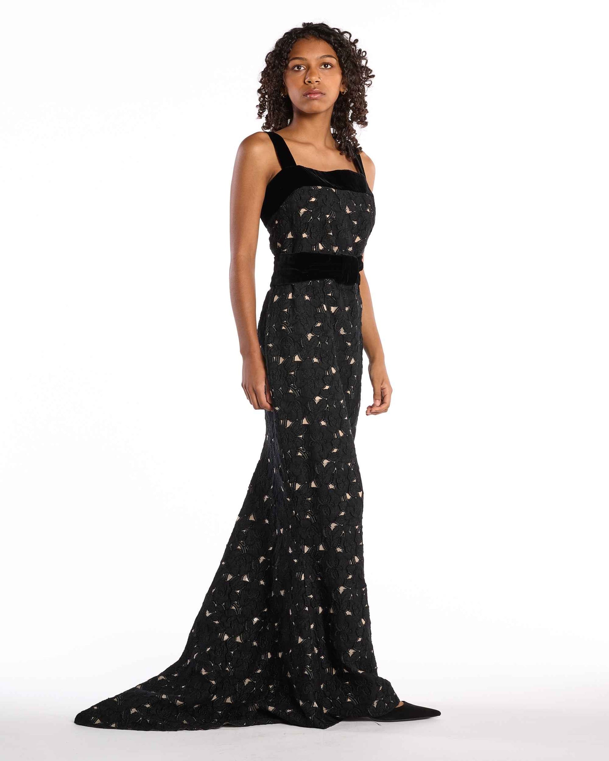 Lanvin Fall/Winter 2015 lace gown