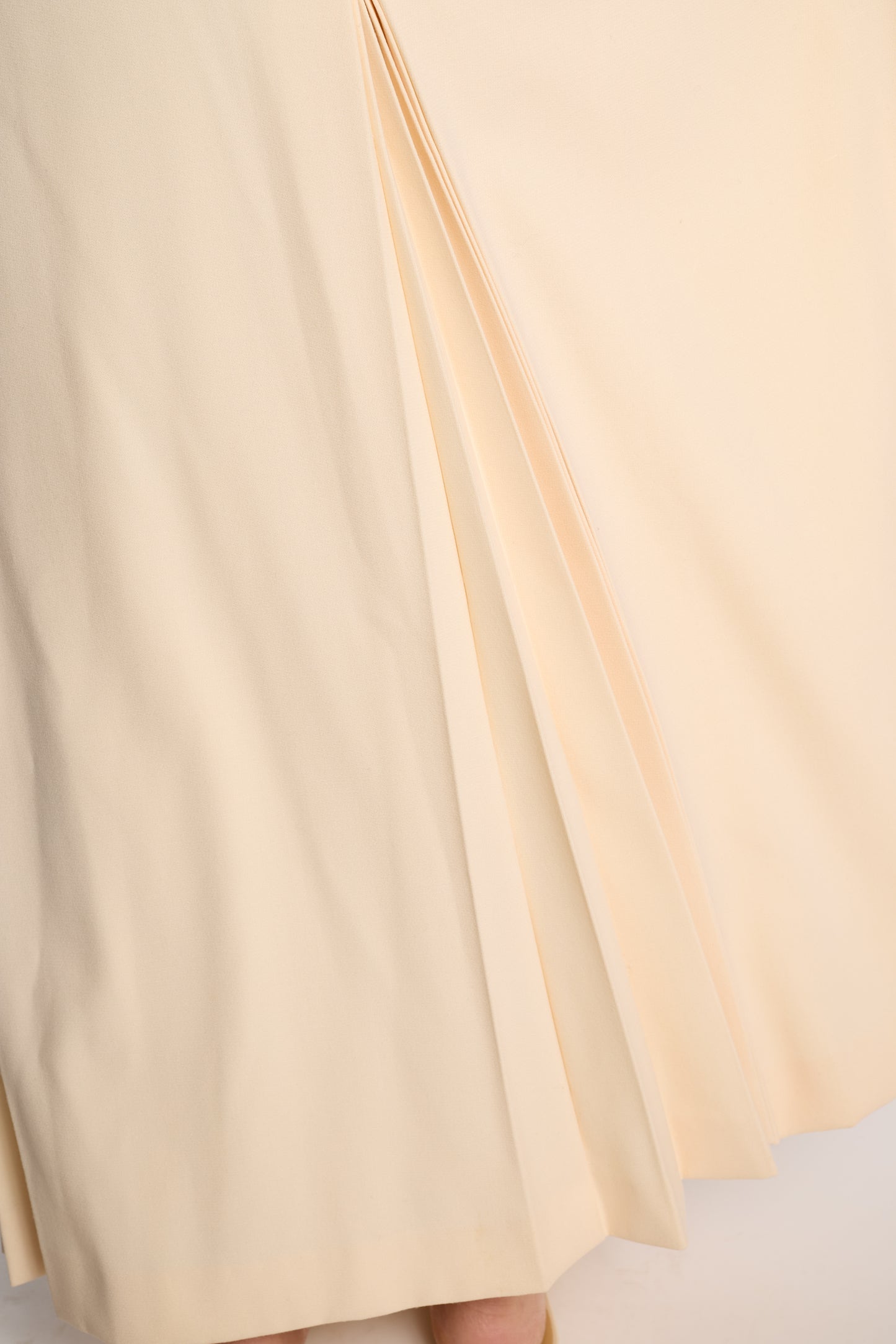 Carolyne Roehm 1980s-1990s Cream Wool Gown