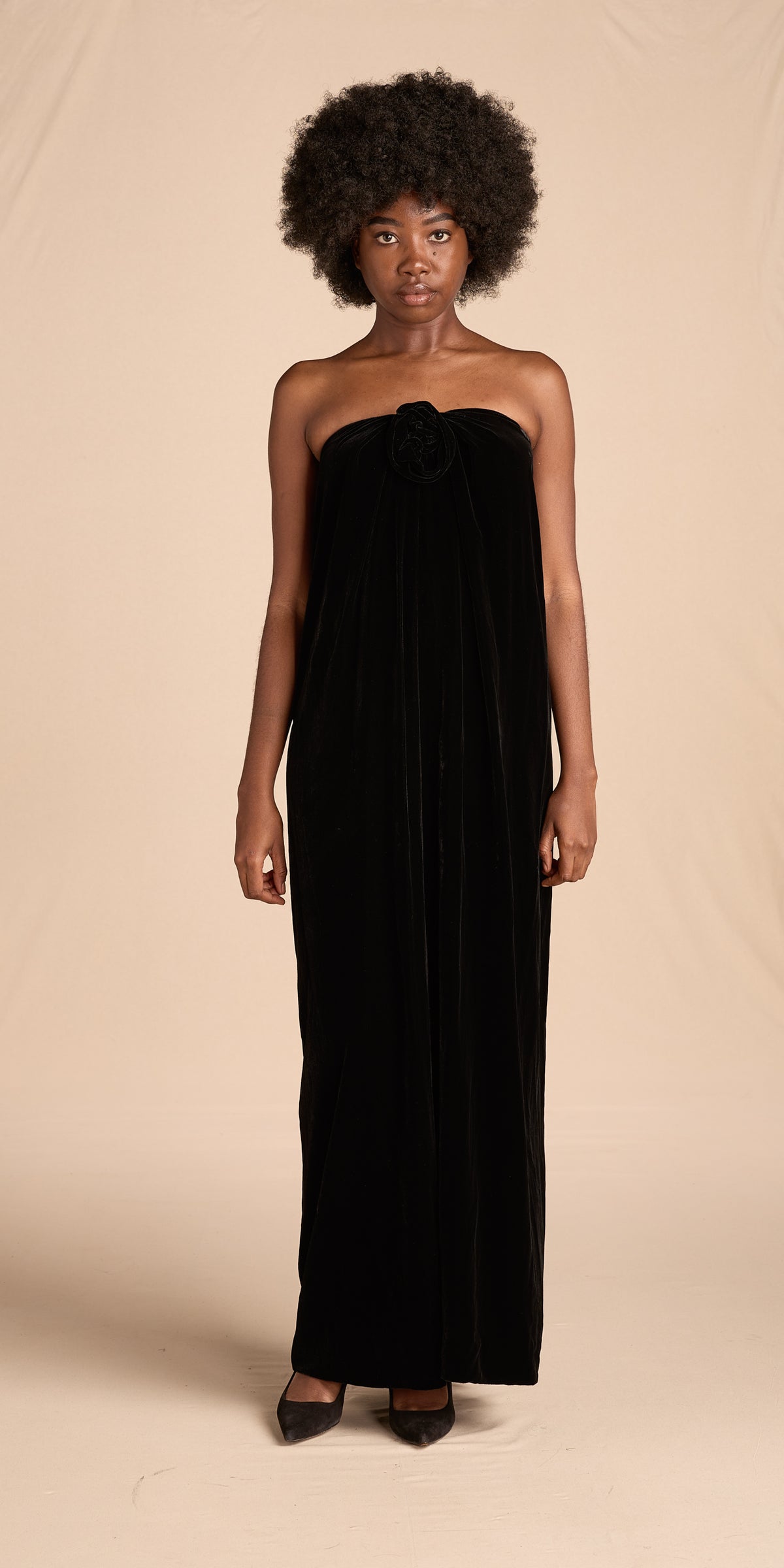 Holly Harp 1970s-1980s Black Velvet Strapless Gown