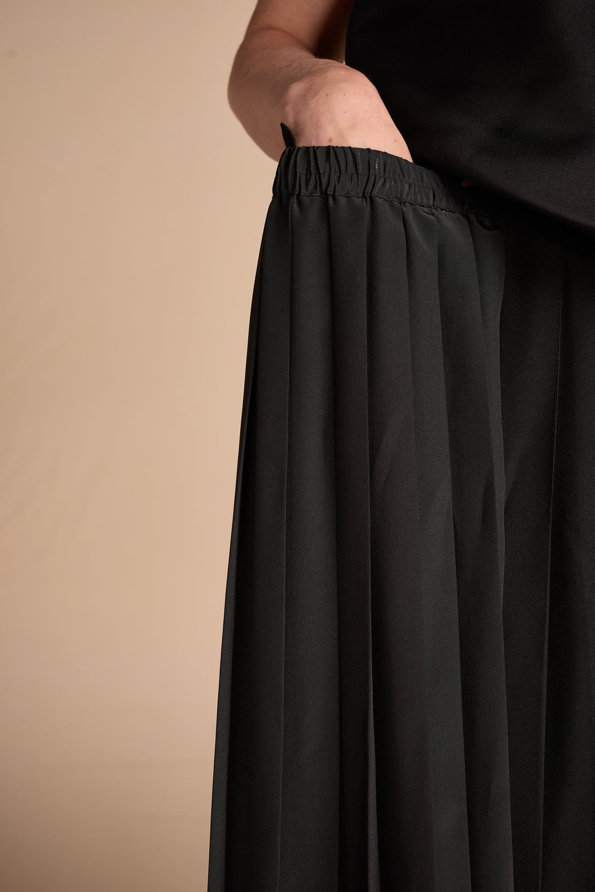Margiela Spring/Summer 2001 Black Pleated Pieced Skirt