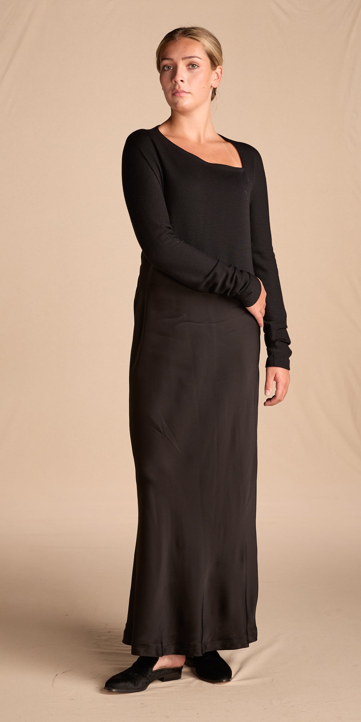 Donna Karan Vintage 1990s-2000s Black Crepe Dress