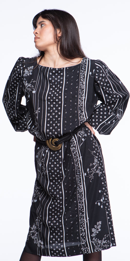Gold swirl belt
