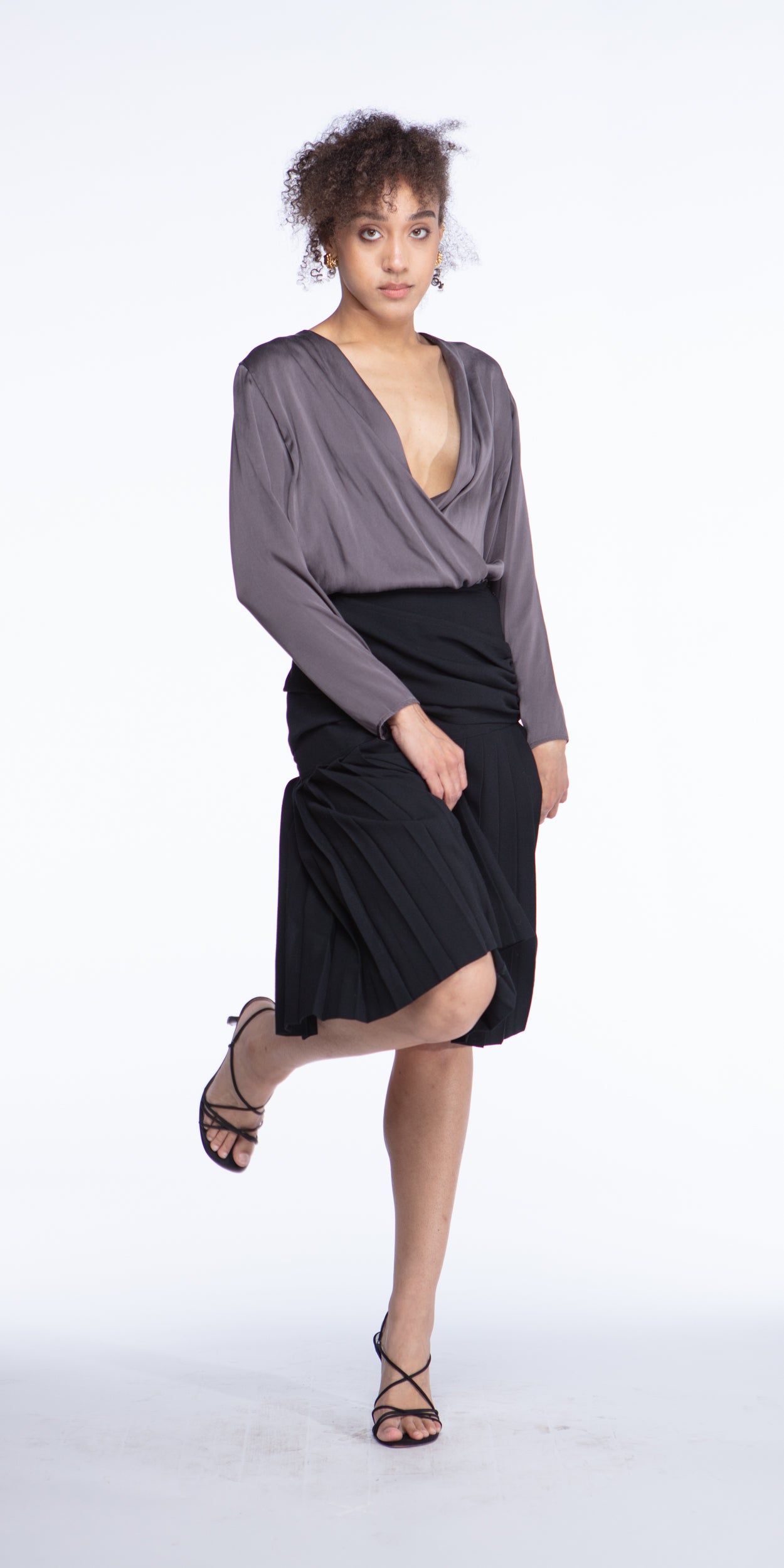 Escada black wool pleated skirt