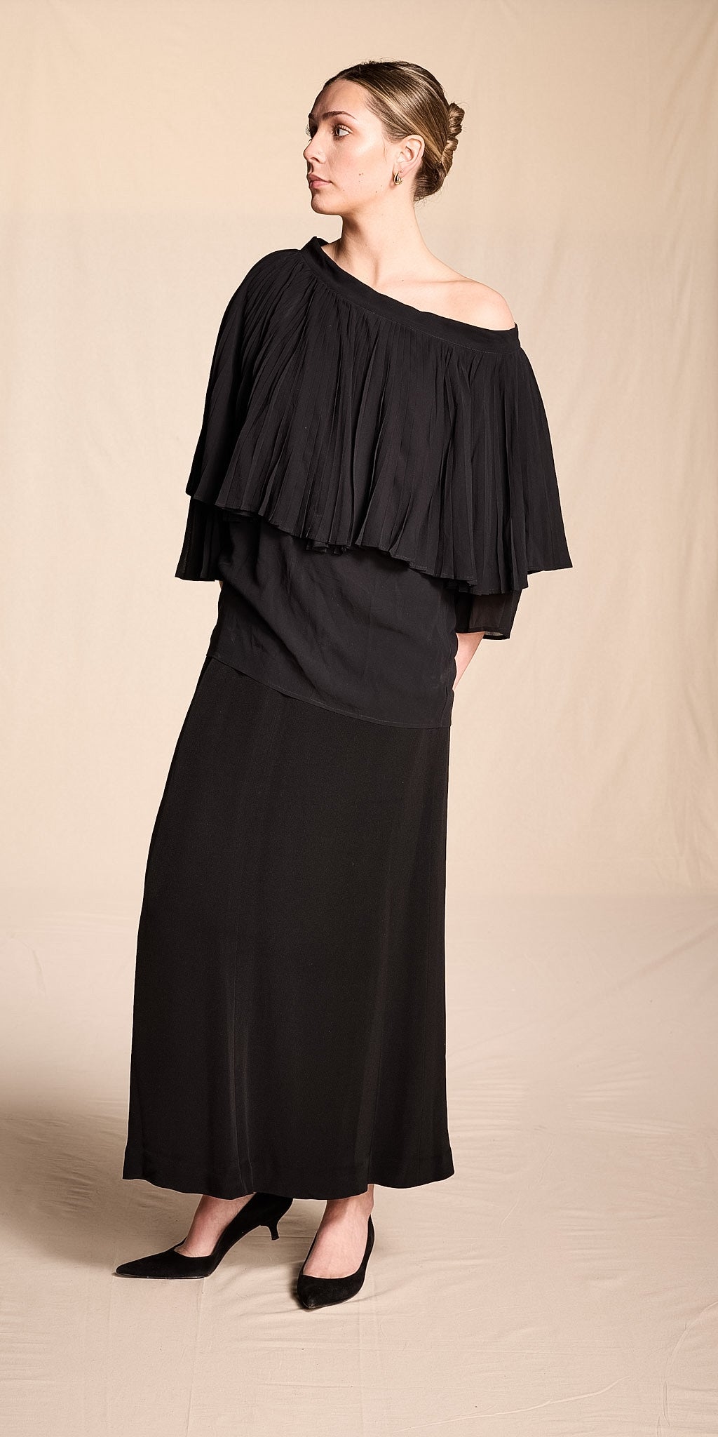 Gianfranco Ferre 1980s-1990s Black Silk Asymmetric Pleated Top
