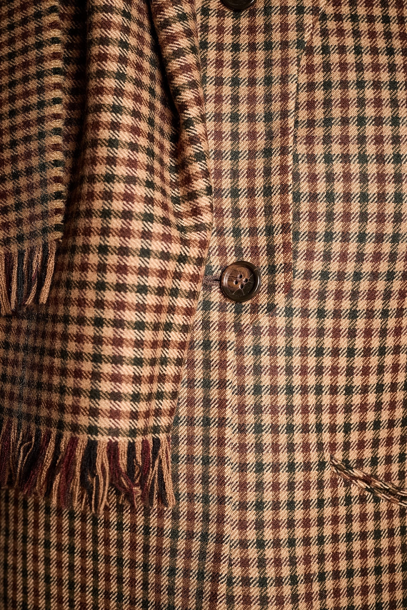 Bill Blass Fall/Winter 1982 Brown Houndstooth Wool Jacket With Matching Scarf