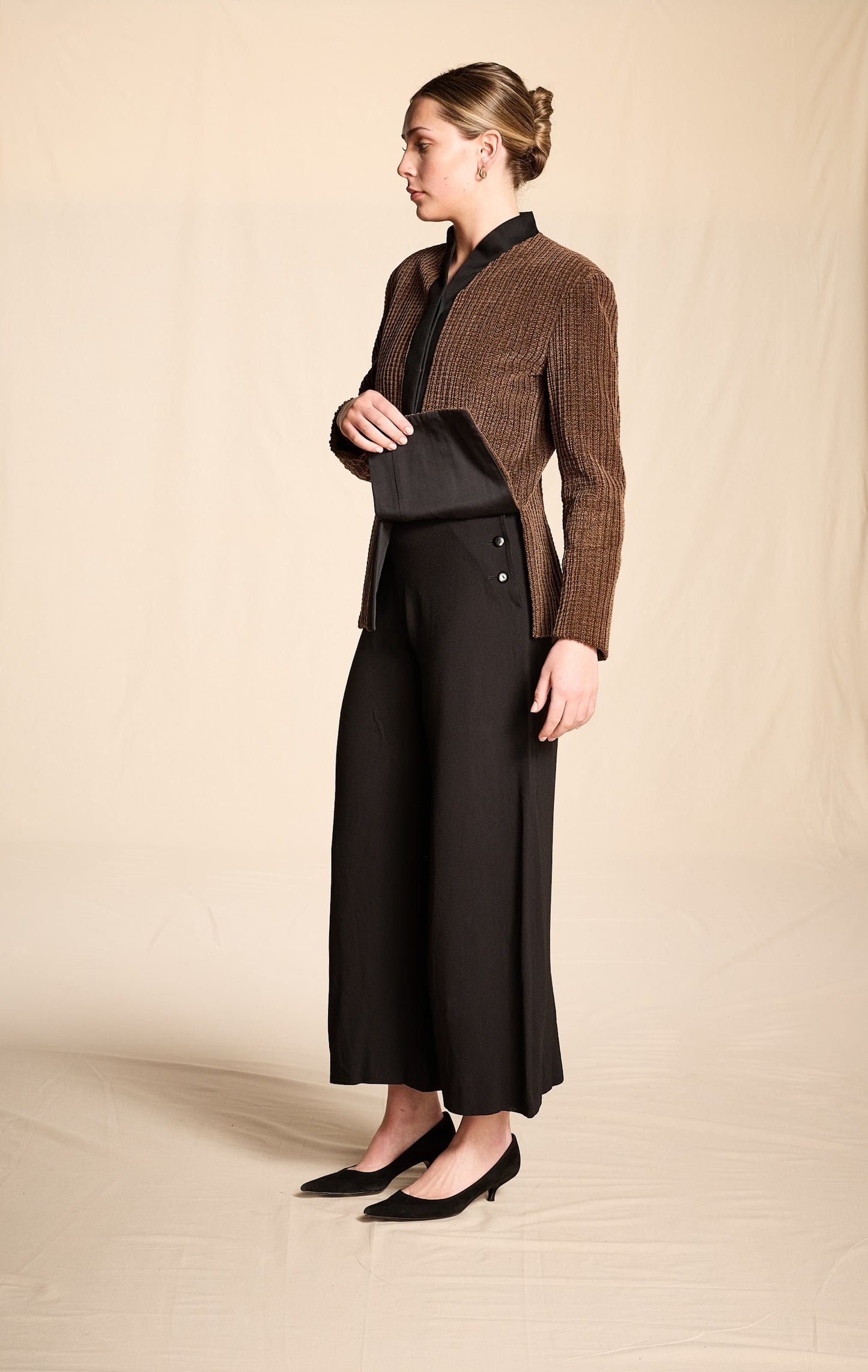 Giorgio Armani Fall/Winter 1981 Brown Corded Cotton Velvet Shawl Collar Jacket