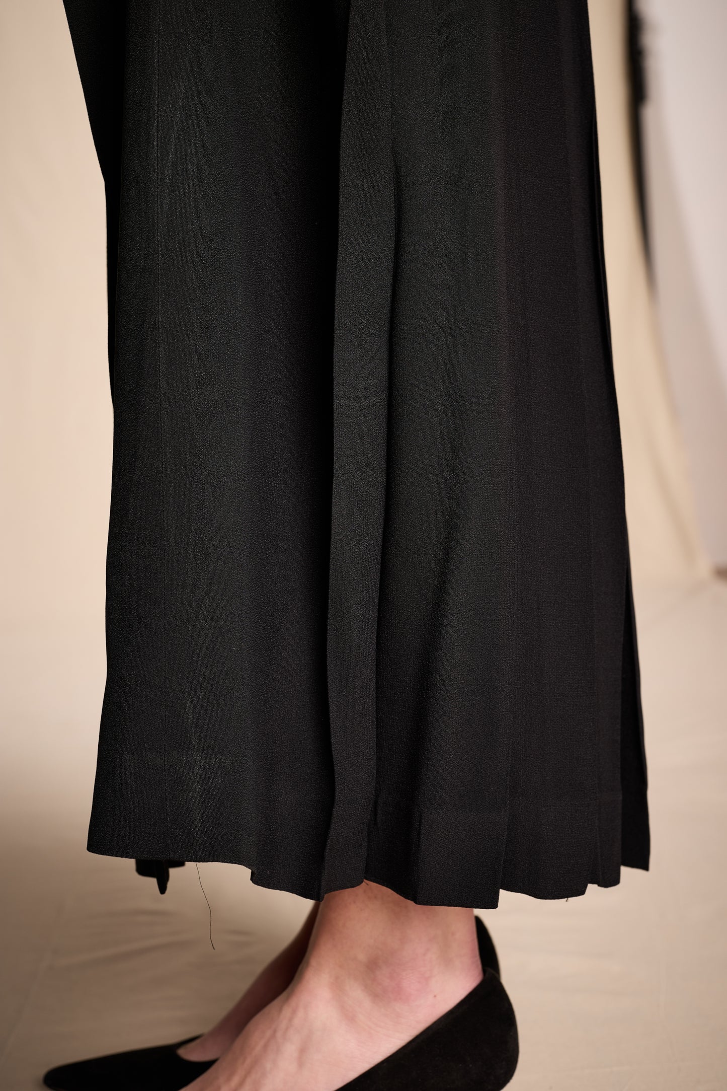 Chanel 1980s-1990s Black Acetate-Rayon Pleated Skirt