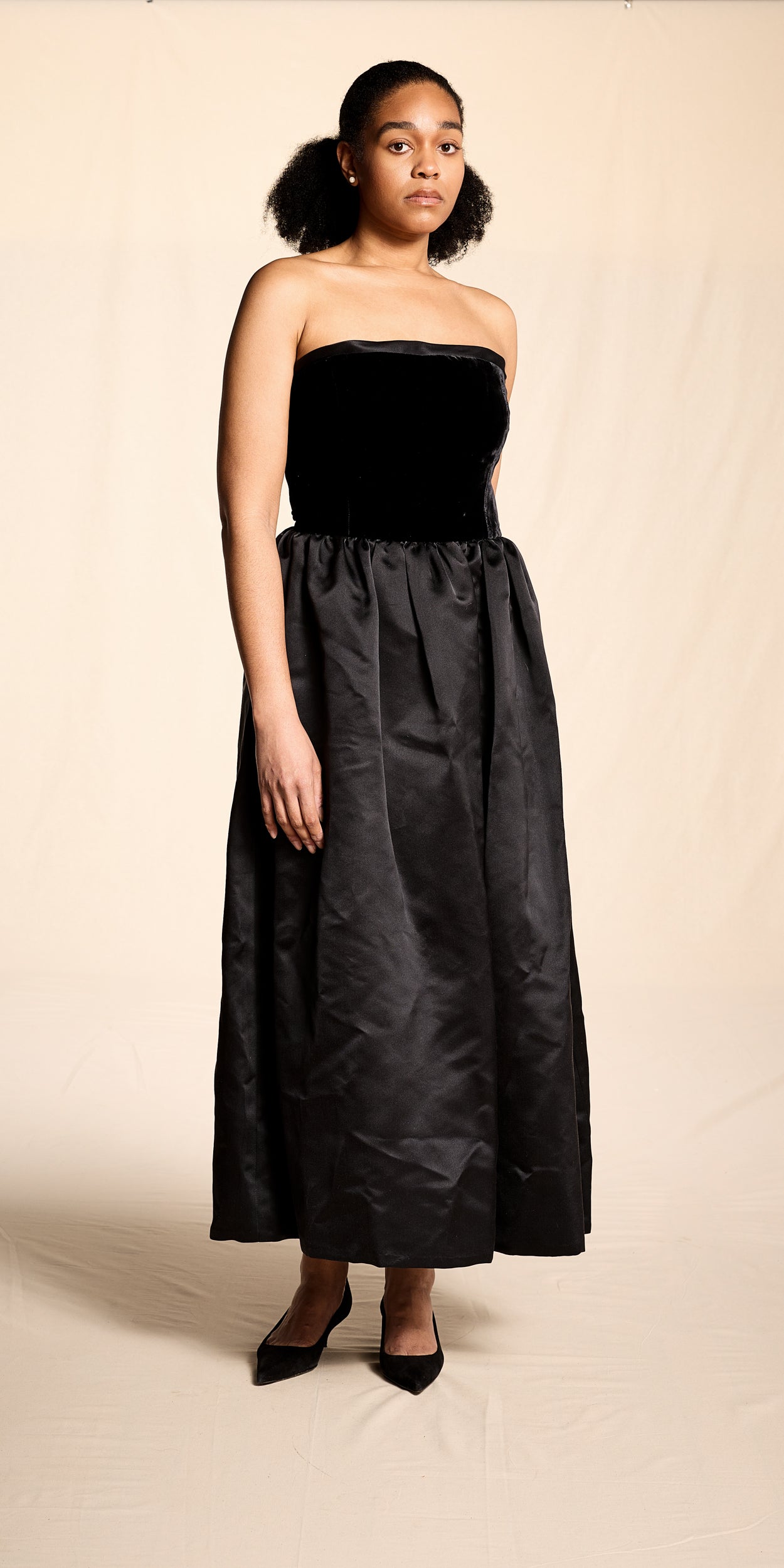 Bill Blass 1980s Velvet and Silk Satin Strapless Gown