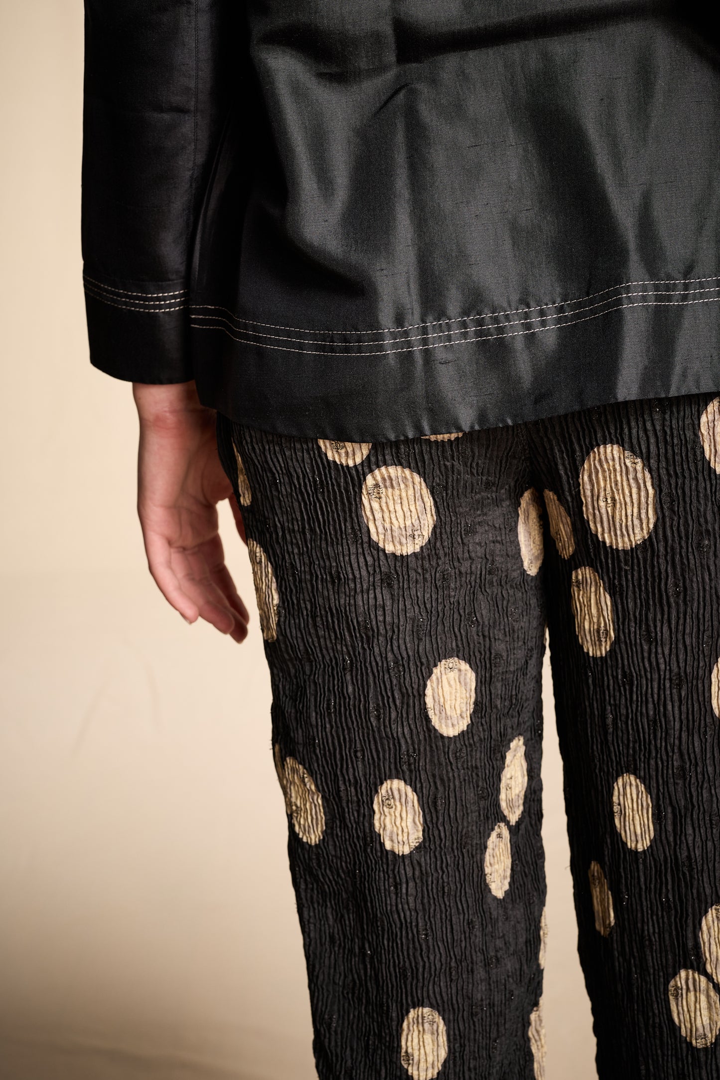 Geoffrey Beene Spring/Summer 1983 Navy Silk Plissé Pants
