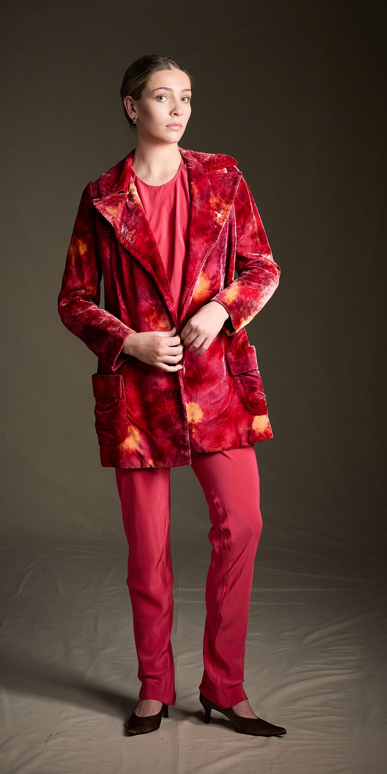 Halston 1960s-1970s Crimson and Burgundy Tie-Dye Velvet Evening Jacket